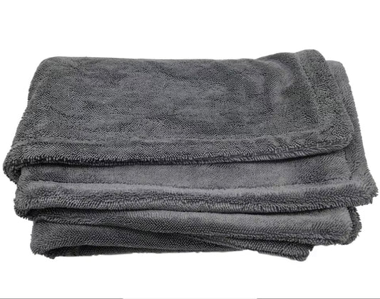 Lycan Ultra Drying Towel in gray, perfect for quick and efficient drying of vehicles